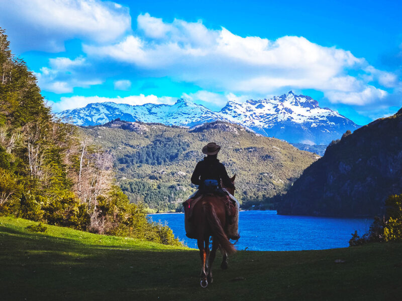 Horseback riding Lago Verde Chile